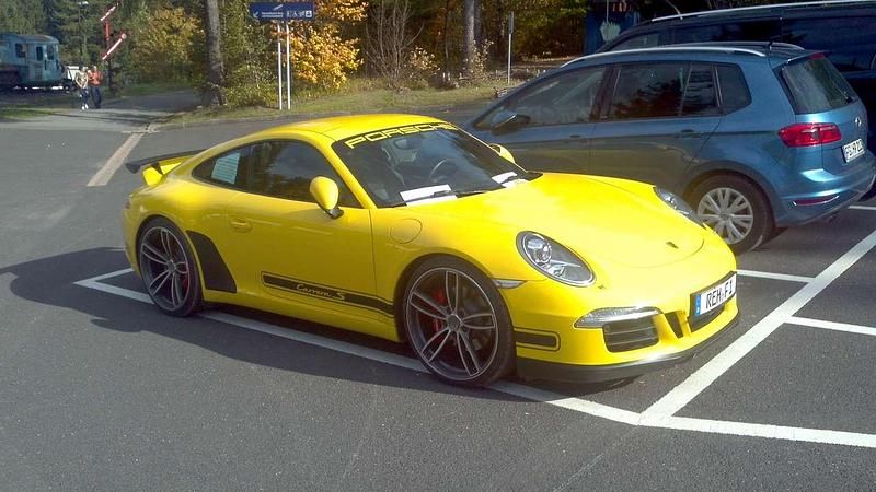 Gelb Gebraucht 2012 Porsche 911 Carrera S Coupé | 209.911 € - Bild 1/4
