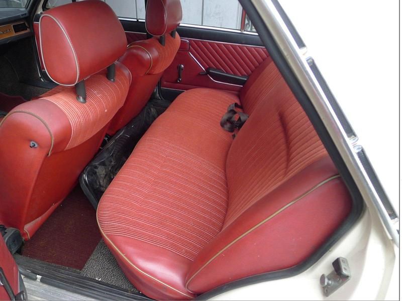 Second-hand Audi 100 101 CP (74 kW) 1975 Bej Berlinǎ