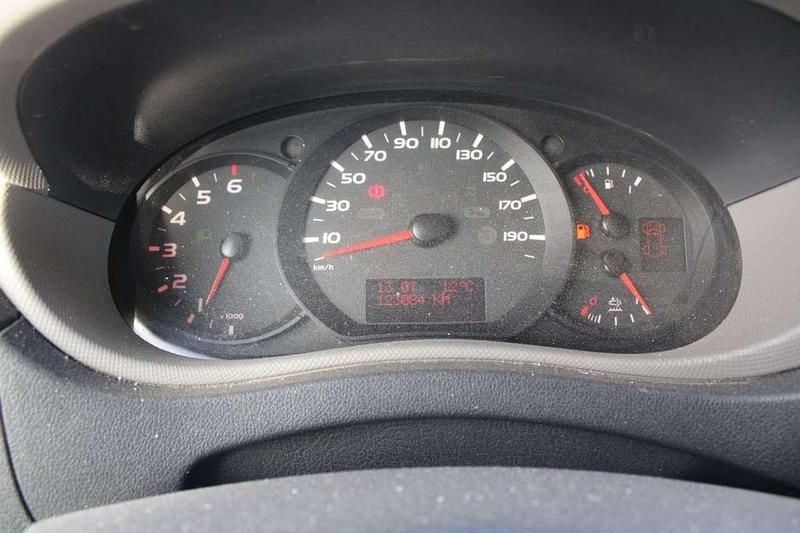 Gebraucht Nissan NV400 Comfort 170 PS (125 kW) 2016 Black (m) Van