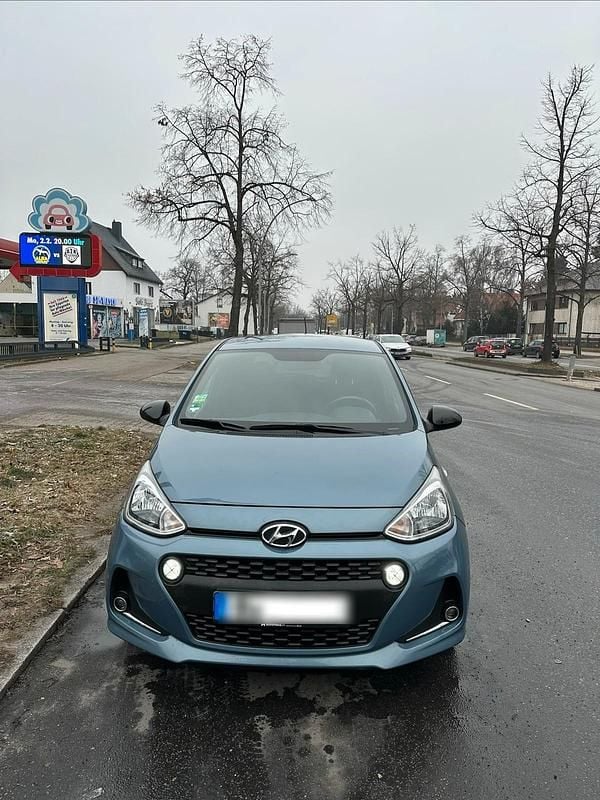Blau Gebraucht 2019 Hyundai i10 Kleinwagen | 11.000 € (Fairer Preis) - Bild 1/4