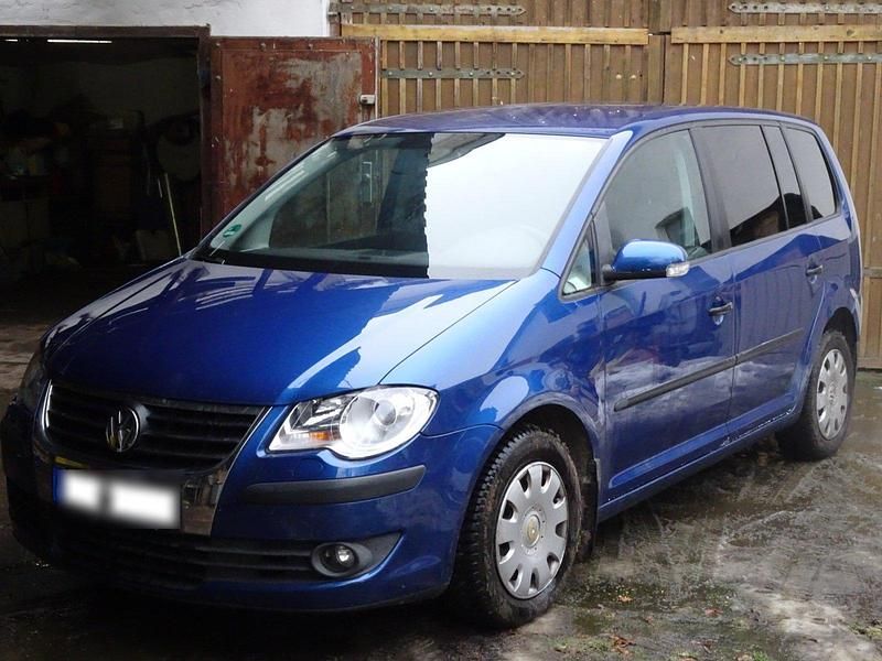 Gebraucht VW Touran 140 PS (102 kW) 2007 Blau Van / Kleinbus