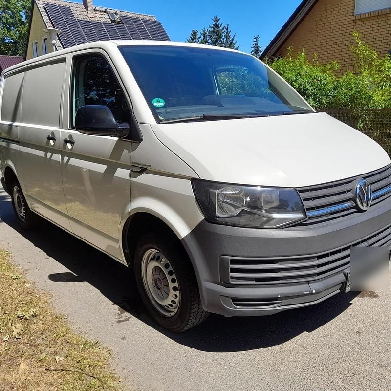 Weiß Gebraucht 2018 VW T6 Van | 8.900 € - Bild 1/4