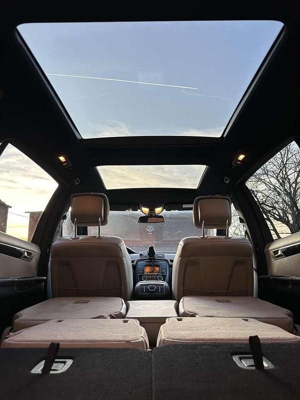 Gebraucht Mercedes R350 265 PS (194 kW) 2011 Van / Kleinbus