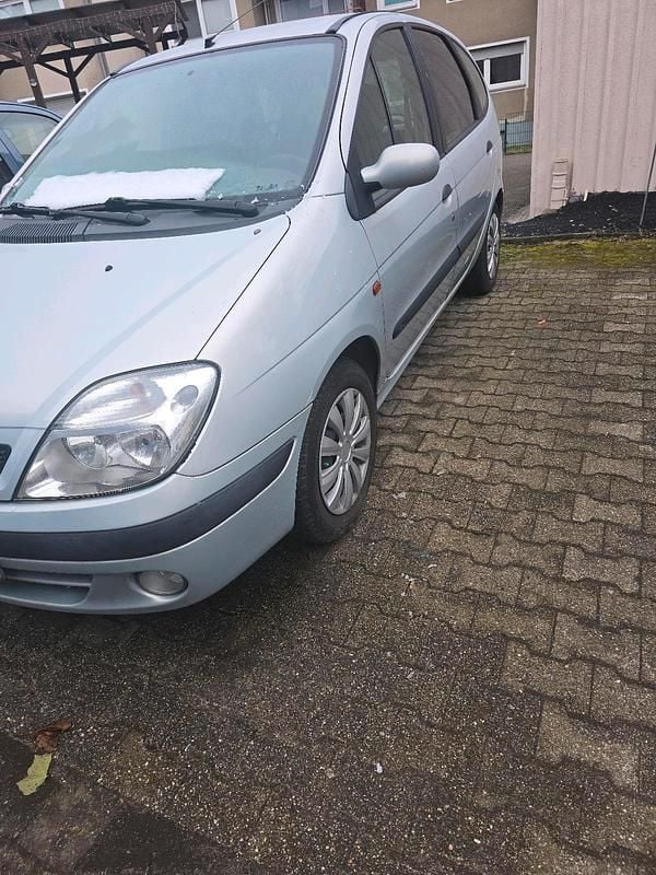 Gebraucht Renault Scénic 109 PS (80 kW) 2003 Silber Van / Kleinbus