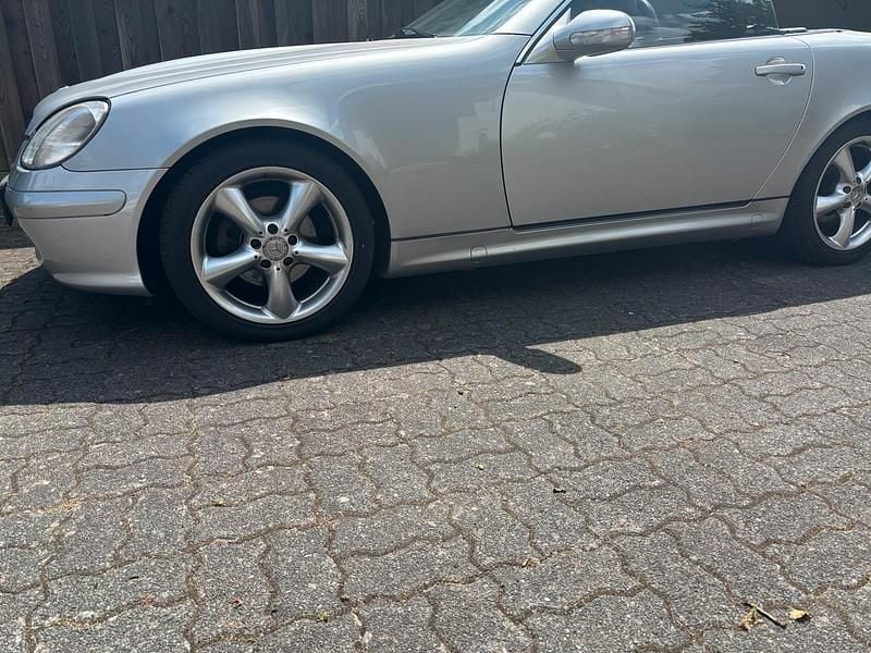 Second-hand Mercedes SLK200 Edition 163 CP (119 kW) 2002 Argintiu Cabrio