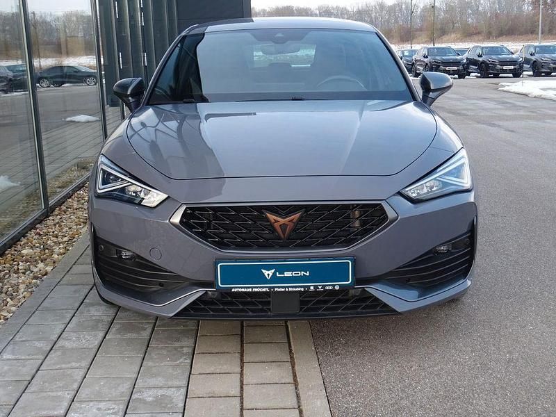 Gebraucht Cupra Leon 150 PS (110 kW) 2023 Graphene grau Limousine