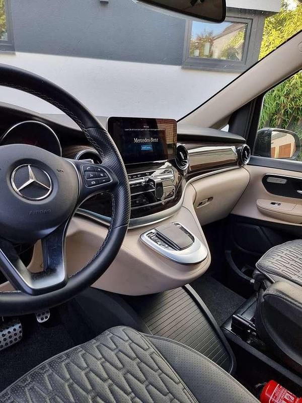 Gebraucht Mercedes 300 Marco Polo 237 PS (174 kW) 2023 Grau Kombi