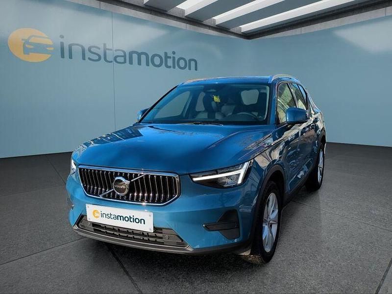 Gebraucht Volvo XC40 Core 197 PS (144 kW) 2023 Blau SUV