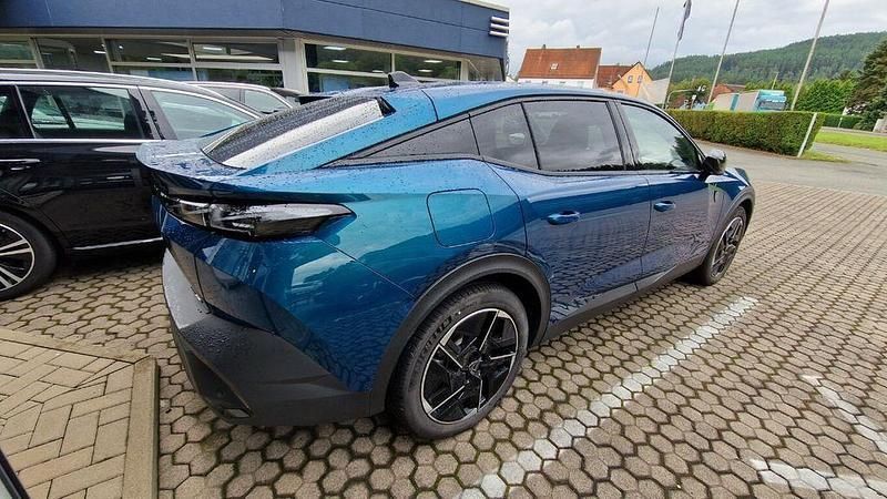 Gebraucht Peugeot 408 GT 224 PS (164 kW) 2023 Lackierung blau obsession/typ aussenverk (metallic) Limousine