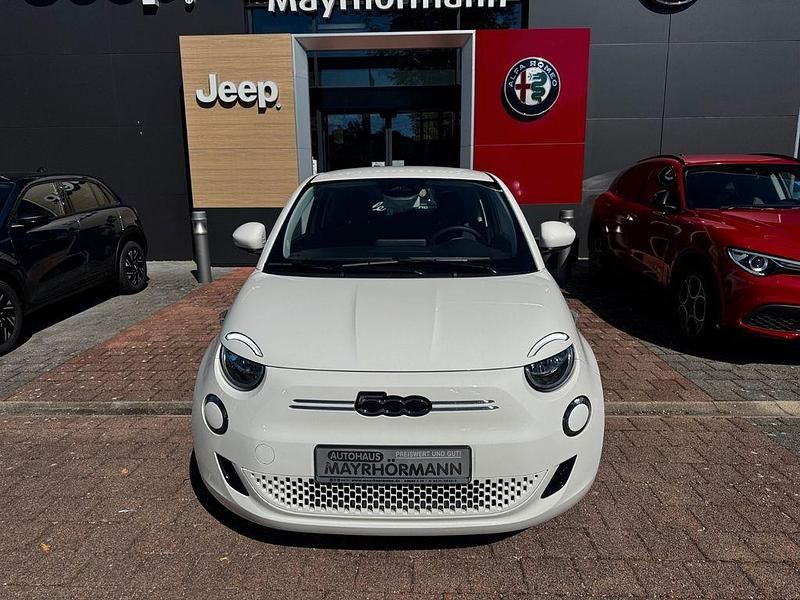 Gebraucht Fiat 500e 86 kW (118 PS) 2023 Weiß