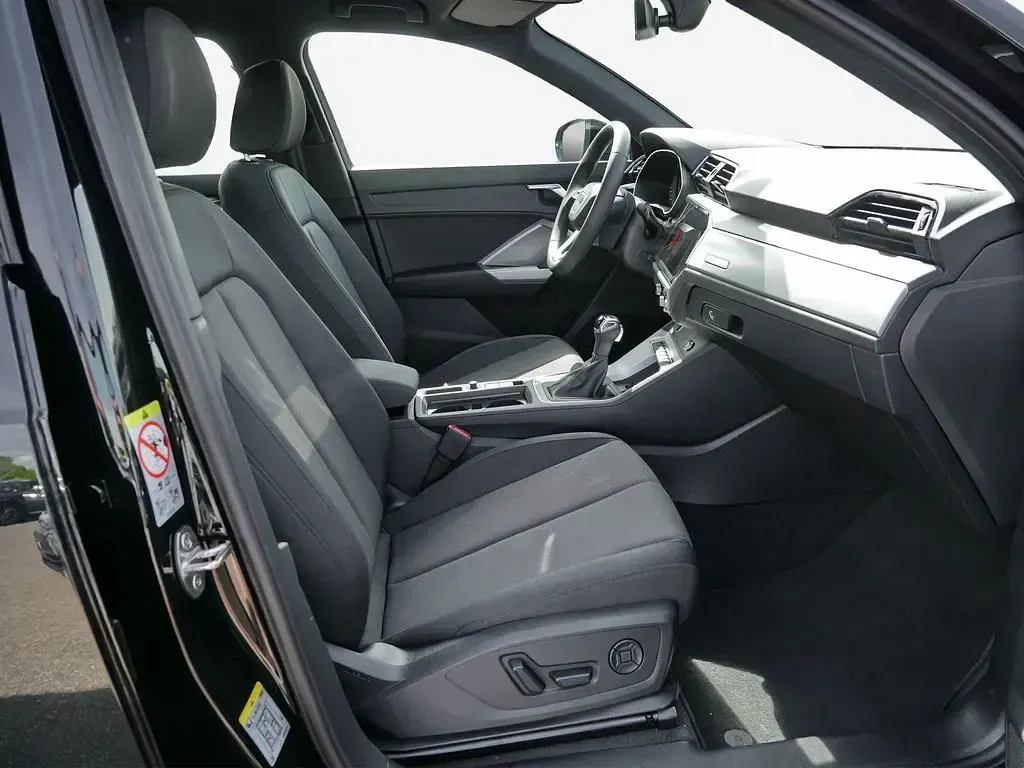 Gebraucht Audi Q3 Advanced Plus 150 PS (110 kW) 2025 Mythosschwarz metallic SUV