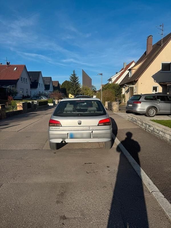 Gebraucht Peugeot 306 89 PS (65 kW) 2000 Grau Kleinwagen