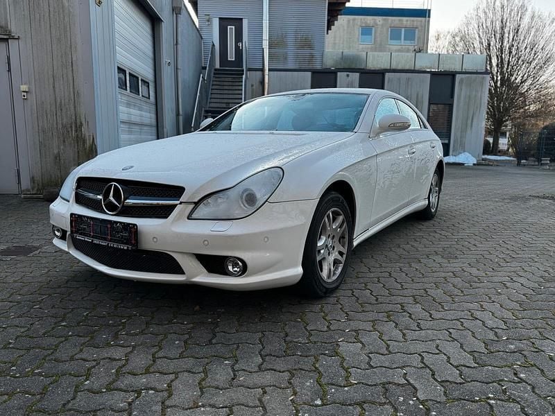 Weiß Gebraucht 2006 Mercedes CLS350 Coupé | 6.500 € - Bild 1/4