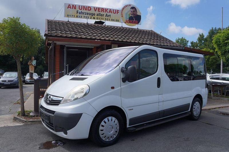 Weiß Gebraucht 2008 Opel Vivaro Van | 6.490 € (Fairer Preis) - Bild 1/4