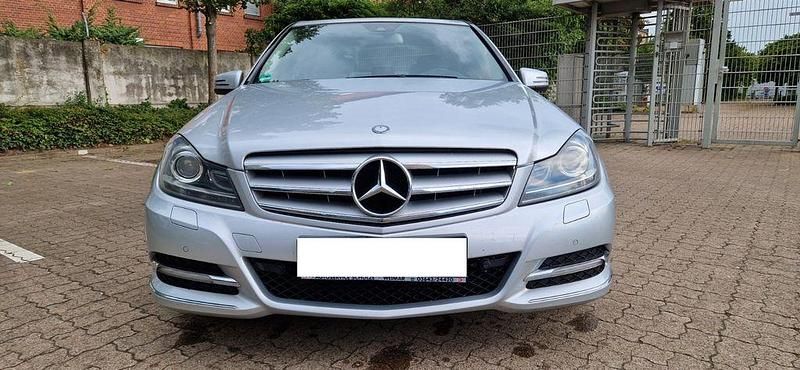Gebraucht Mercedes C250 204 PS (150 kW) 2012 Silber SUV