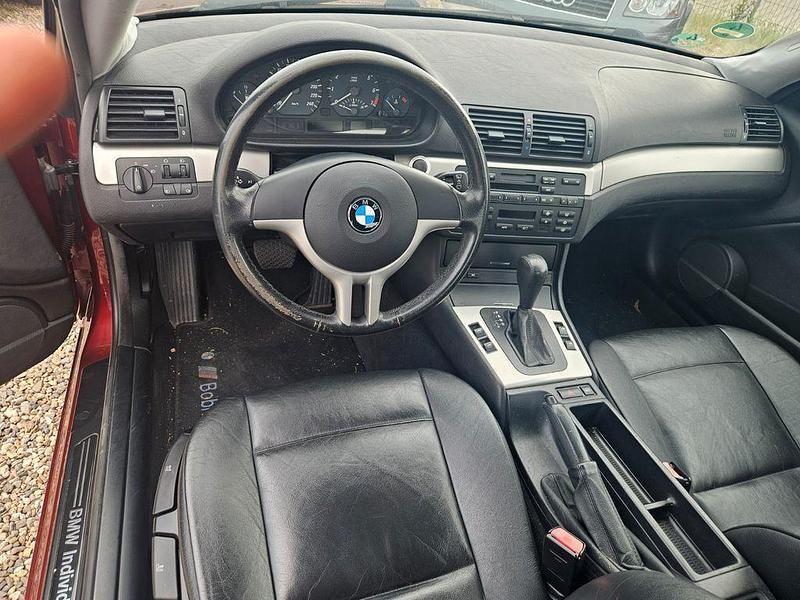 Gebraucht BMW 320 143 PS (105 kW) 2004 Rot Coupé