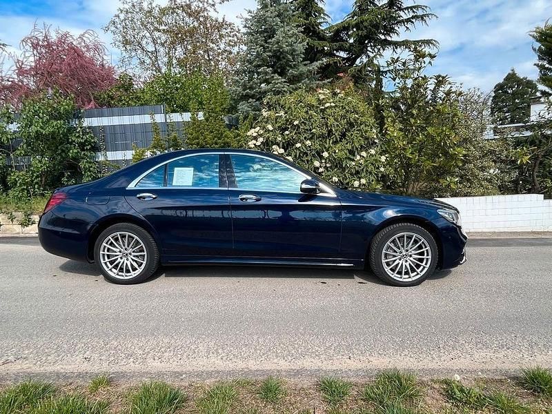 Blau Gebraucht 2018 Mercedes S560 Limousine | 45.900 € (Guter Preis) - Bild 1/4