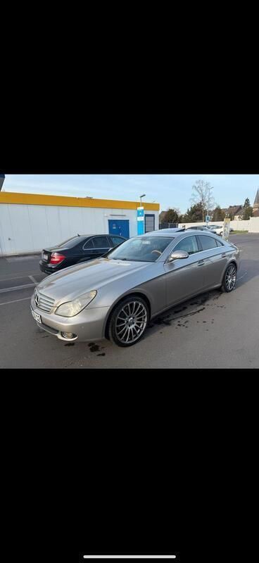 Beige Gebraucht 2006 Mercedes CLS320 Limousine | 4.500 € (Superpreis) - Bild 1/4