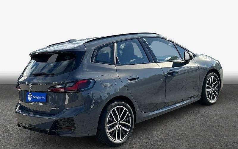 Neu BMW 220 170 PS (125 kW) 2025 Grau Kombi