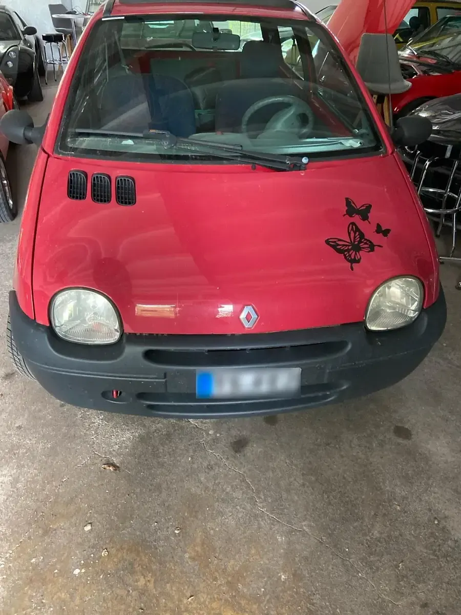 Używany Renault Twingo 58 KM (42 kW) 2003 Czerwony Hatchback