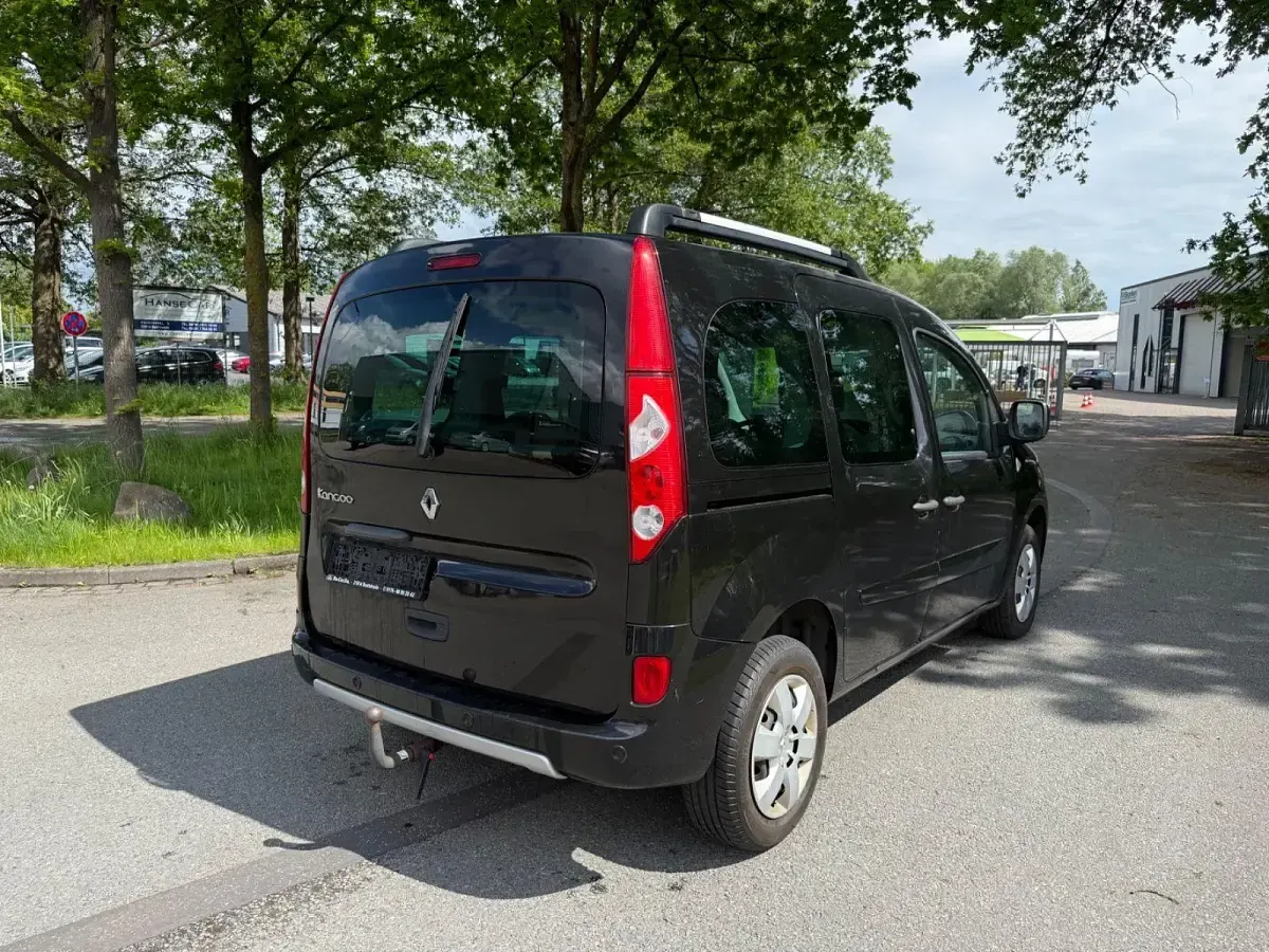 Gebraucht Renault Kangoo Privilege 106 PS (77 kW) 2010 Schwarz Kombi