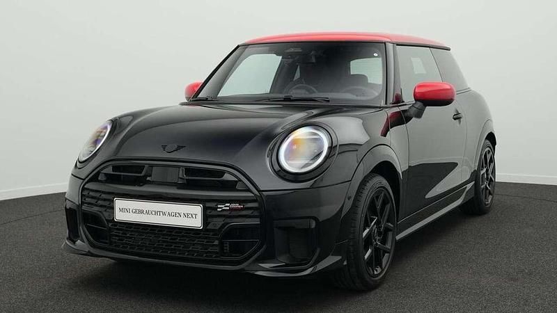Schwarz Gebraucht 2024 Mini John Cooper Works Kleinwagen | 27.564 € (Guter Preis) - Bild 1/4