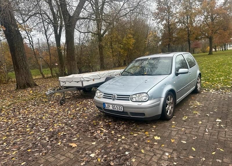 Grau Gebraucht 2000 VW Golf IV Kleinwagen | 700 € (Superpreis) - Bild 1/4