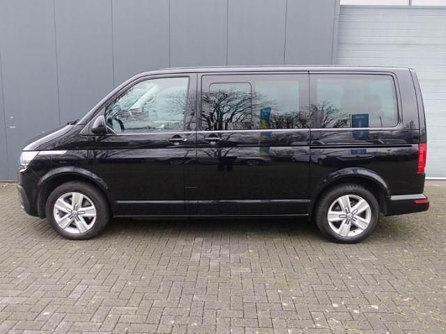 Gebraucht VW Multivan 204 PS (150 kW) 2022 Deep black perleffekt Van
