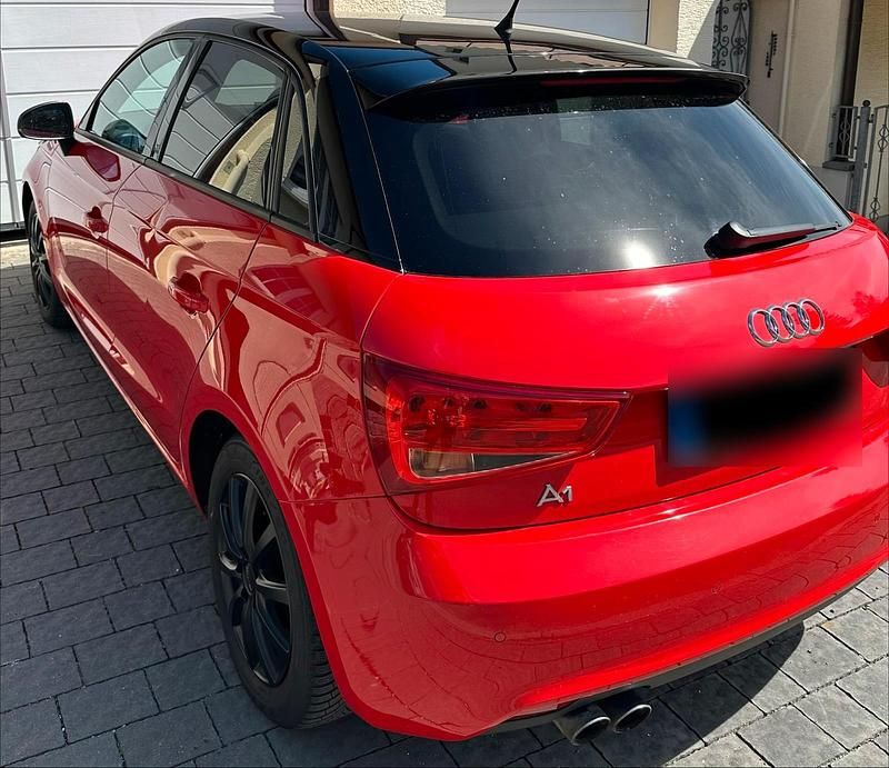 Gebraucht Audi A1 Sportback 122 PS (89 kW) 2013 Rot Kleinwagen