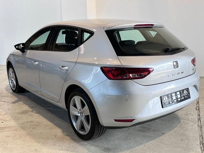 Gebraucht Seat Leon Style 110 PS (80 kW) 2014 Silber Limousine