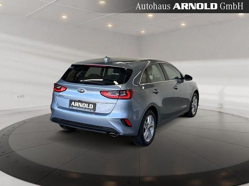 Gebraucht Kia Ceed Vision 136 PS (100 kW) 2019 Silber Kleinwagen