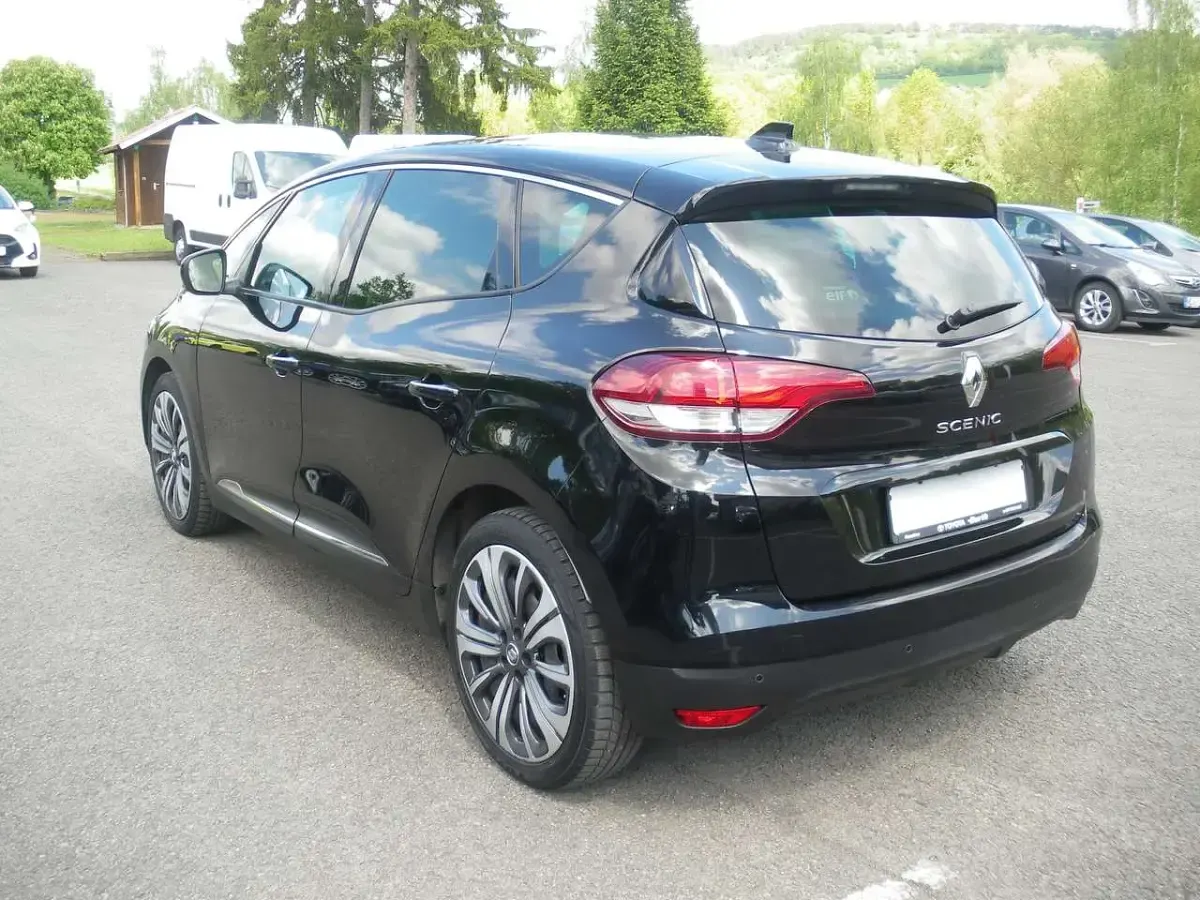 Usata Renault Scenic E-Tech Experience 110 CV (80 kW) 2017 Nero Monovolume