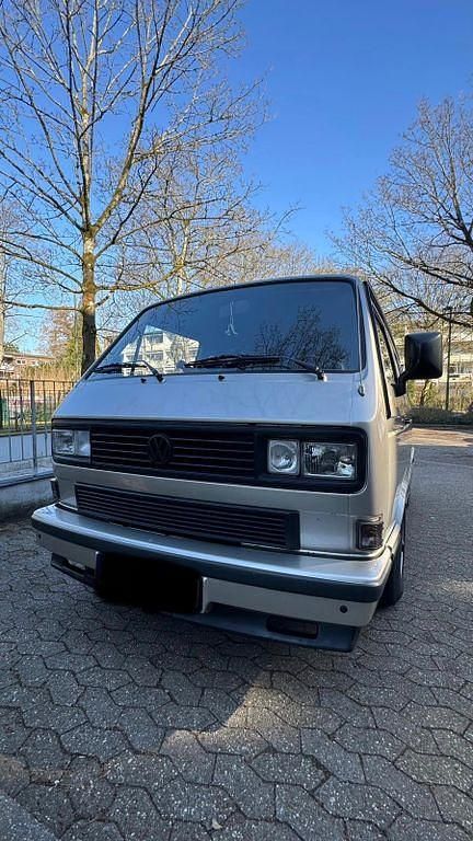 Second-hand VW Multivan 112 CP (82 kW) 1988 Argintiu Monovolum