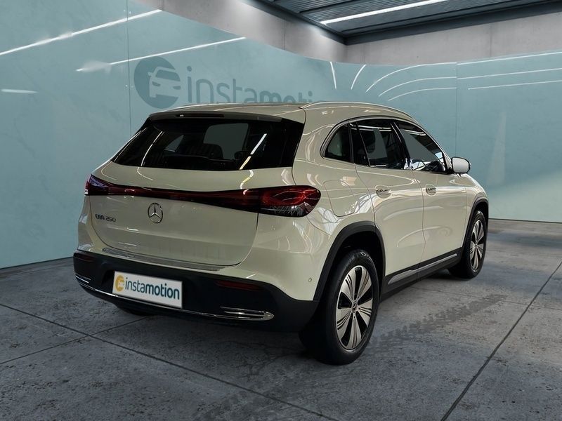 Gebraucht Mercedes EQA250 Advanced Plus 139 kW (190 PS) 2022 Weiß SUV