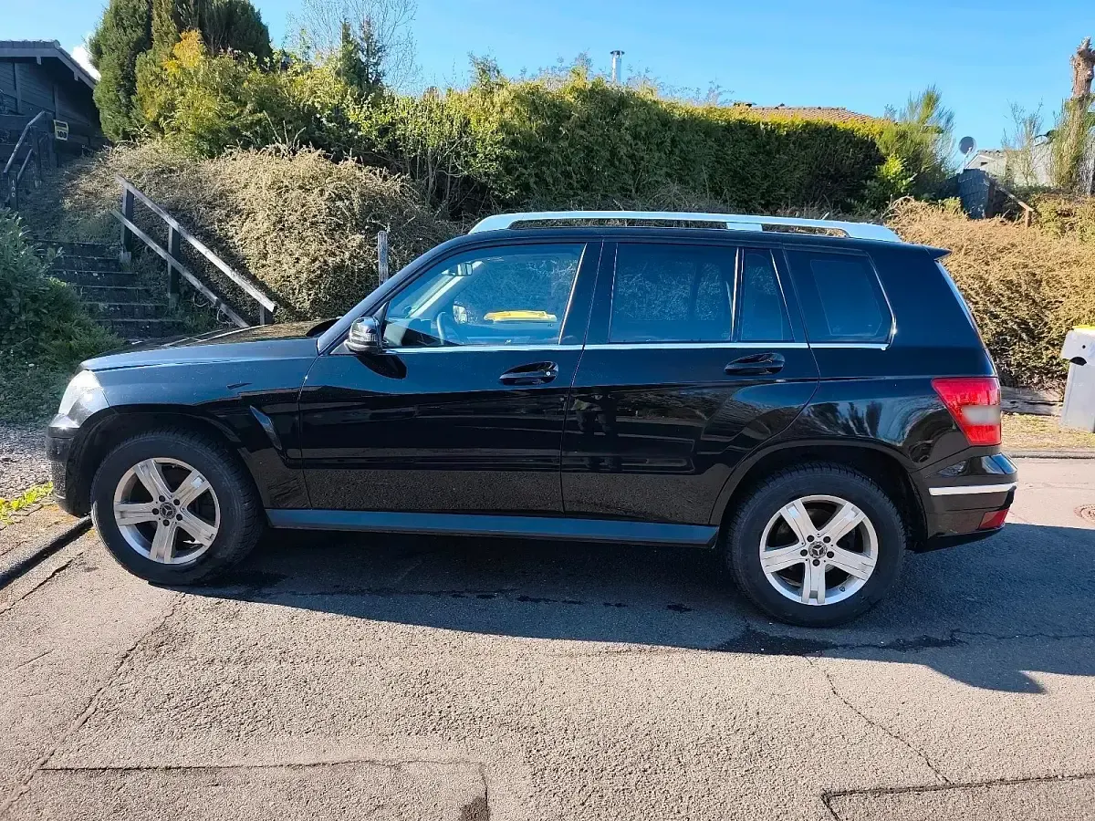 Gebraucht Mercedes GLK320 224 PS (164 kW) 2009 Schwarz SUV