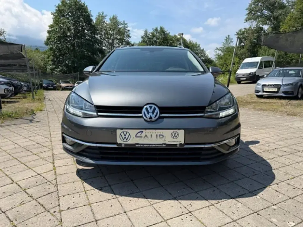 Gebraucht VW Golf VII Join 116 PS (85 kW) 2018 Indiumgrau metallic (metallic) Kombi