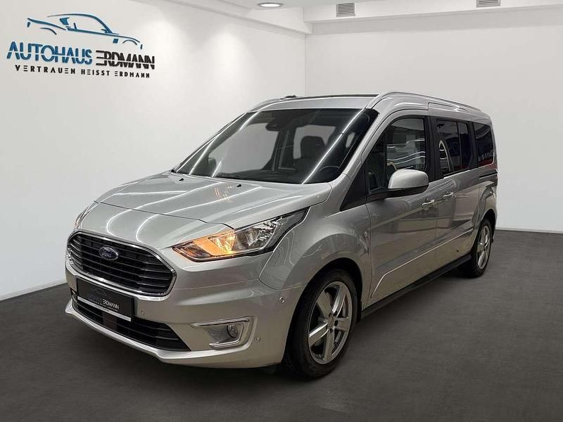 Silber Gebraucht 2018 Ford Grand Tourneo Connect Titanium Van / Kleinbus | 19.880 € (Etwas zu teuer) - Bild 1/3