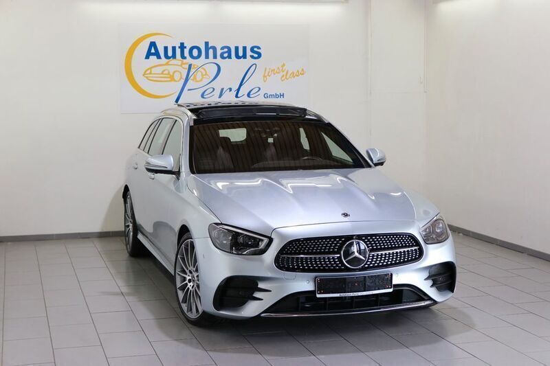 Silber Gebraucht 2021 Mercedes E400 AMG line Limousine | 46.790 € (Etwas zu teuer) - Bild 1/4