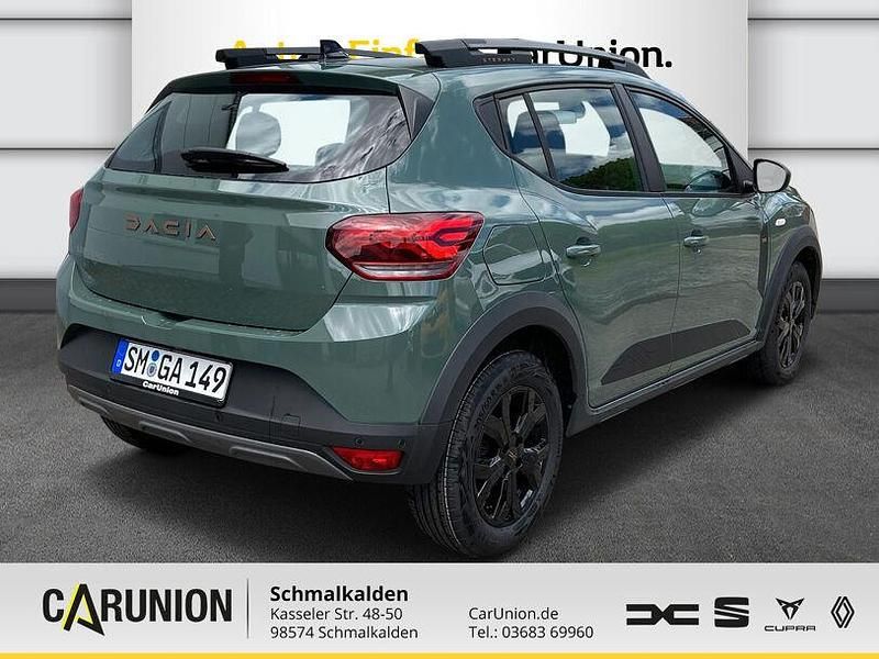 Gebraucht Dacia Sandero Extreme 91 PS (66 kW) 2023 Safarigrüngrau (grau) Kleinwagen