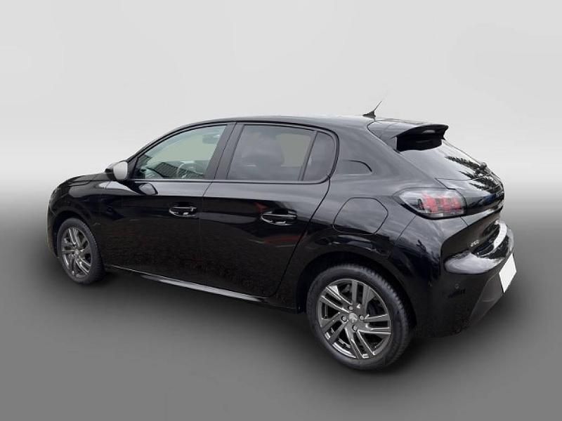 Gebraucht Peugeot 208 Active 101 PS (74 kW) 2022 Schwarz Kleinwagen