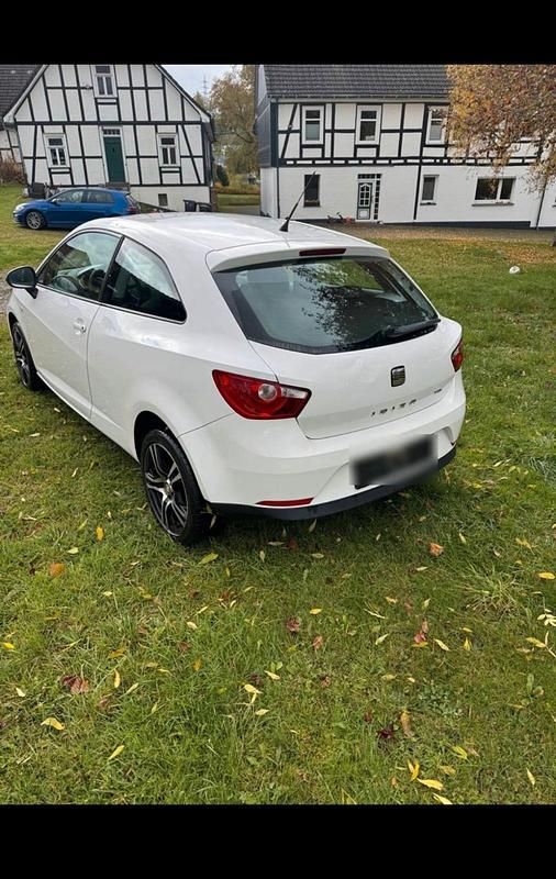 Gebraucht Seat Ibiza 2011 Weiß Kleinwagen