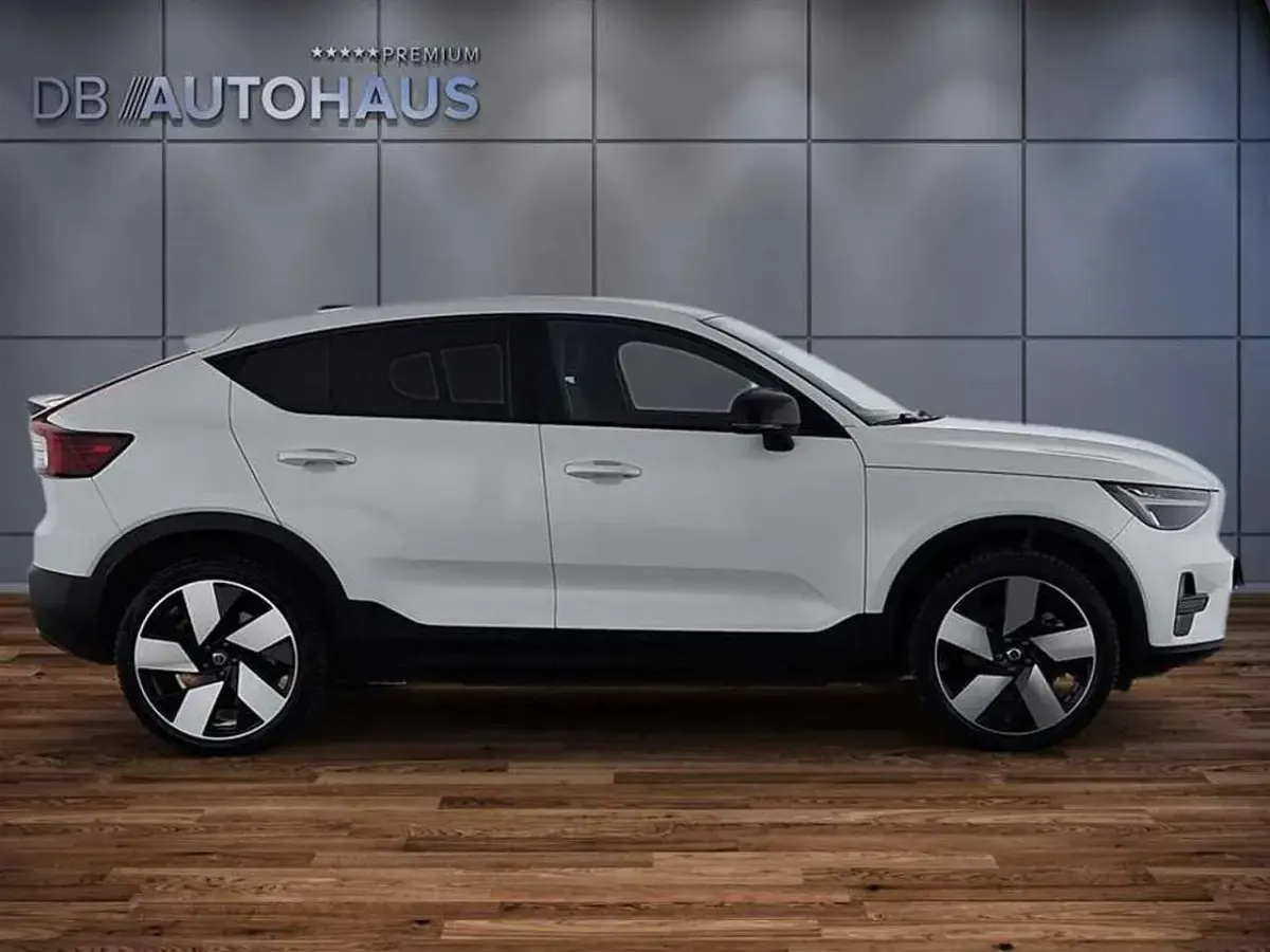 Gebraucht Volvo EC40 Plus 175 kW (238 PS) 2024 Weiß SUV