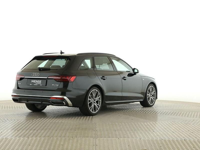 Gebraucht Audi A4 S-Line 204 PS (150 kW) 2022 Mythosschwarz Kombi