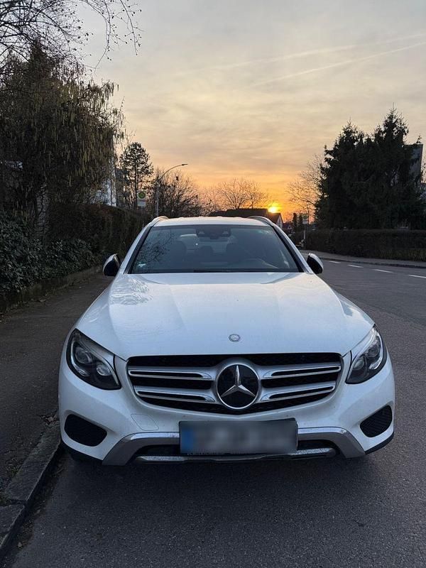 Gebraucht Mercedes GLC250 204 PS (150 kW) 2017 Weiß SUV