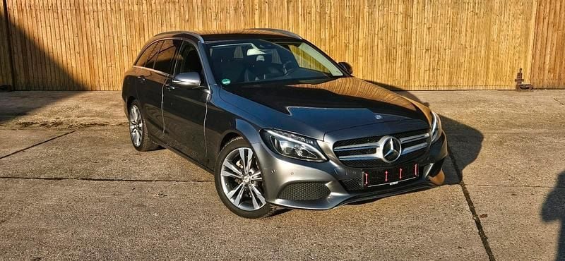Gebraucht Mercedes C200 184 PS (135 kW) 2017 Grau Kombi