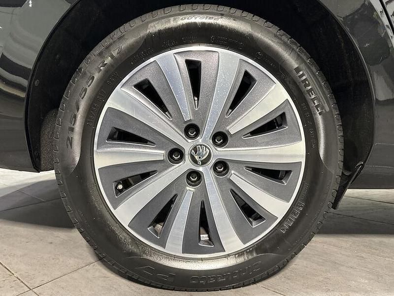 Gebraucht Skoda Superb Style 200 PS (147 kW) 2022 Blackmagic Kombi