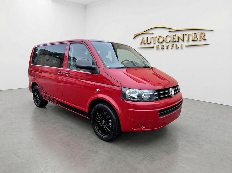 Gebraucht VW Multivan 140 PS (102 kW) 2011 Rot Van