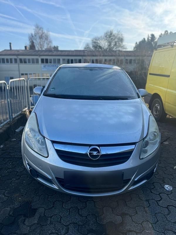 Gebraucht Opel Corsa 80 PS (58 kW) 2010 Silber Kleinwagen