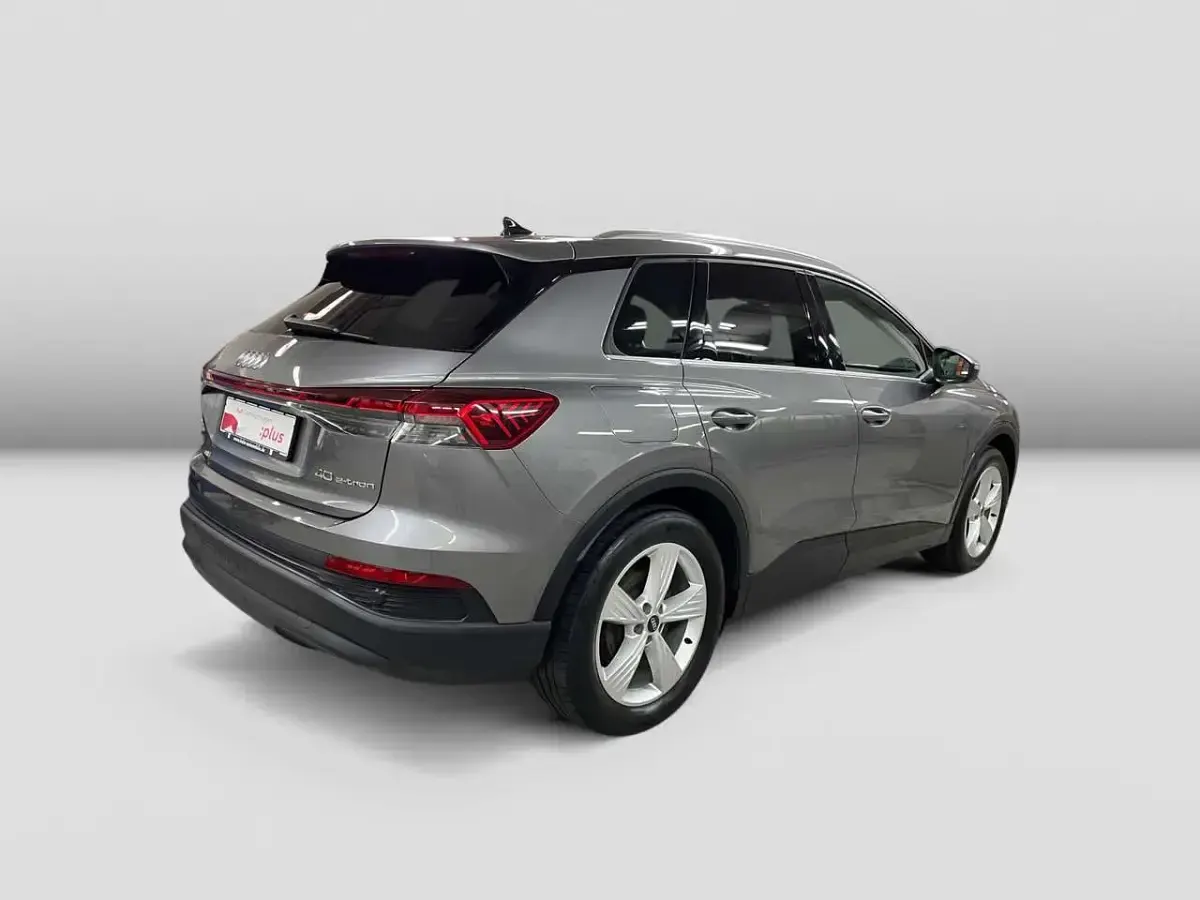 Gebraucht Audi Q4 e-tron 150 kW (204 PS) 2022 Taifungrau metallic SUV