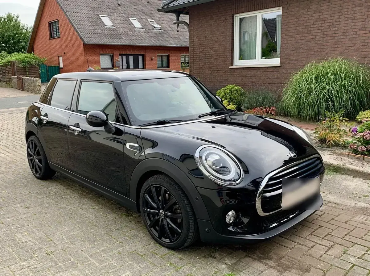 Second-hand Mini Cooper 136 CP (100 kW) 2018 Negru Hatchback